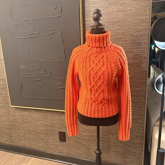 Express ladies cable knit sweater sz L - Picture 2 of 6